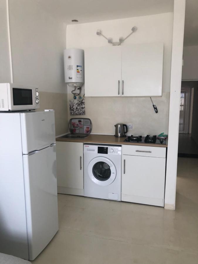 Appartement 5 *